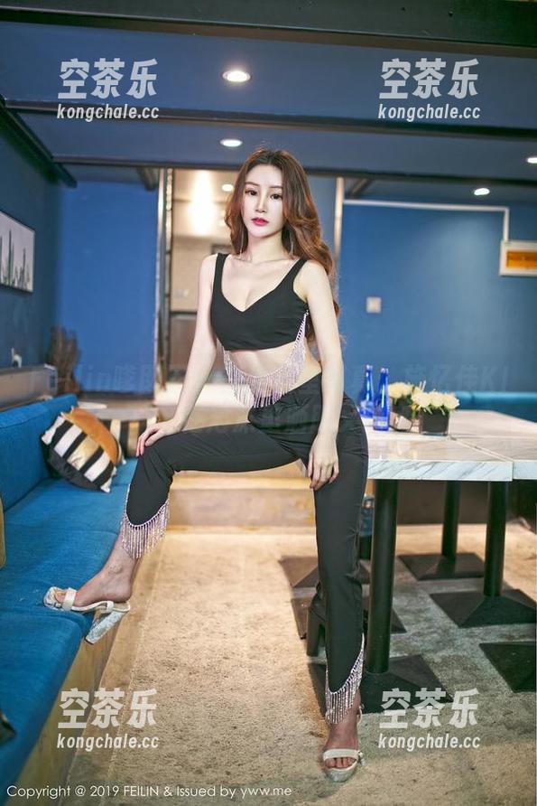 Feilin嗲囡囡-施忆佳KITTY Feilin嗲囡囡 - 高清浴室写真:施忆佳KITTY在泡沫里洒脱又迷离
