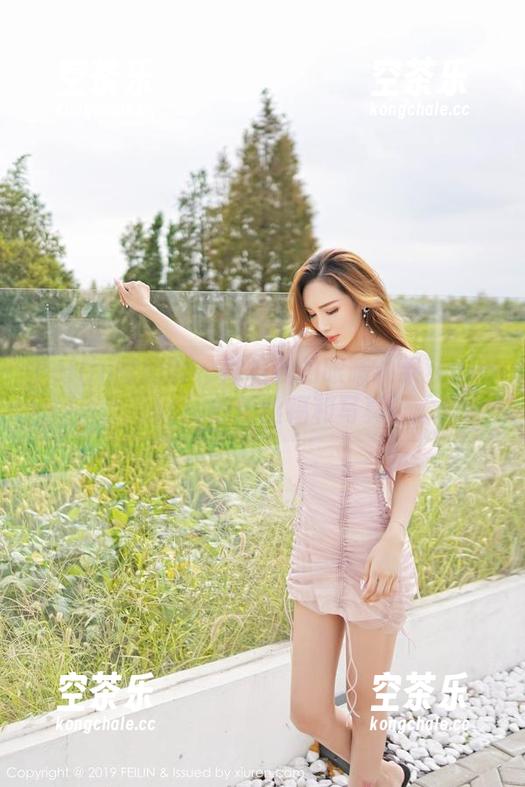 Feilin嗲囡囡-果儿Victoria Feilin嗲囡囡 - 欺骗我的眼睛:果儿Victoria的蕾丝福利写真