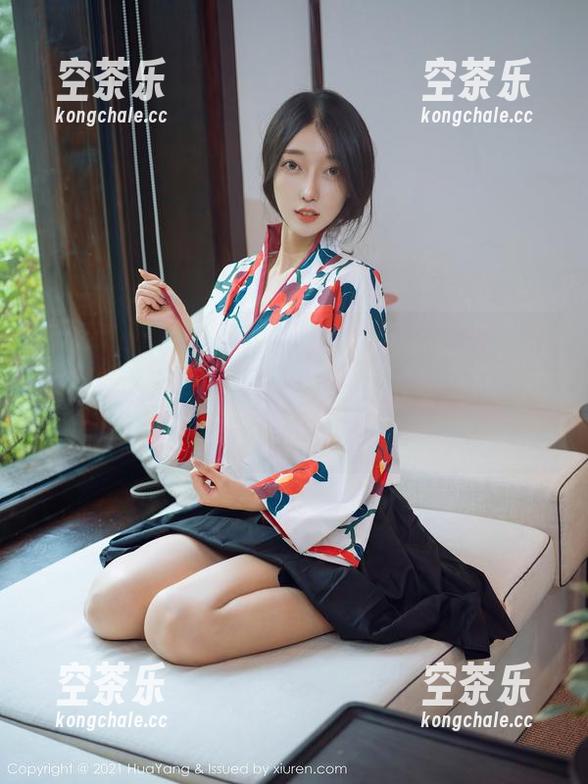 HuaYang花漾 - 熊小诺的最新红裙，这裙子既紧又松的设计，我竟无言以对，只能分享给大家！