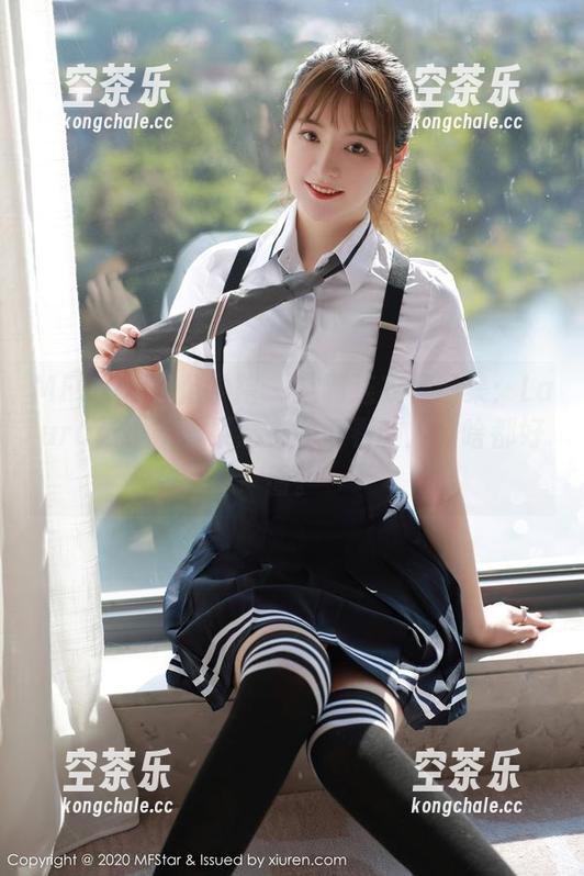 MFStar模范学院-Laura张小妮 MFStar模范学院 - 定制连衣裙图集:Laura张小妮,果然衣服好看的人穿啥都好看。
