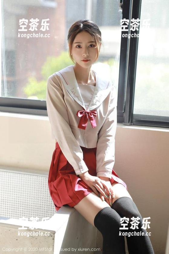 MFStar模范学院-婠婠么 MFStar模范学院 - 私人定制的白色,婠婠么的套图让你欲罢不能!