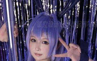 PAKI酱的新娘装上线了，镂空设计让人想起那一股风：轻飘飘的！
