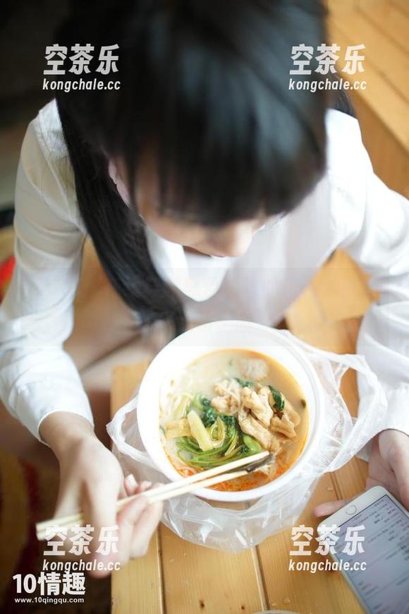 ROSI口罩 ROSI:在线穿越黑色蕾丝的迷雾,原图来照镜子咯