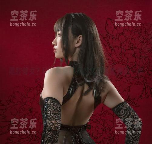 Uki雨季 黑胶修女?Uki雨季的私拍套图果然别具一格