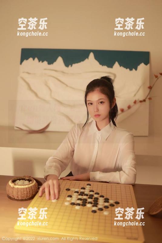 Xiuren秀人网 - e宝小野猫最新婚纱作品集，别说我没提醒你，注意安全，别被美到摔倒。