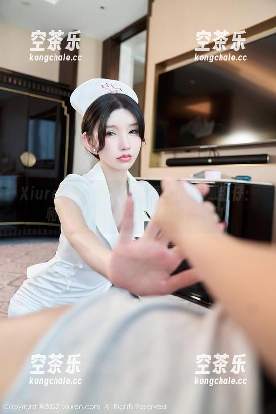 Xiuren秀人网 - 图片里的tina_甜仔：和服新大陆，这逻辑我不太懂！