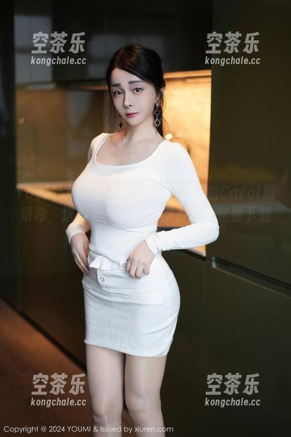 YouMi尤蜜荟-Carol周妍希 YouMi尤蜜荟 - 高跟鞋加持下的Carol周妍希,这是图库专属的魔力,一定要下载,偏没人听我的。