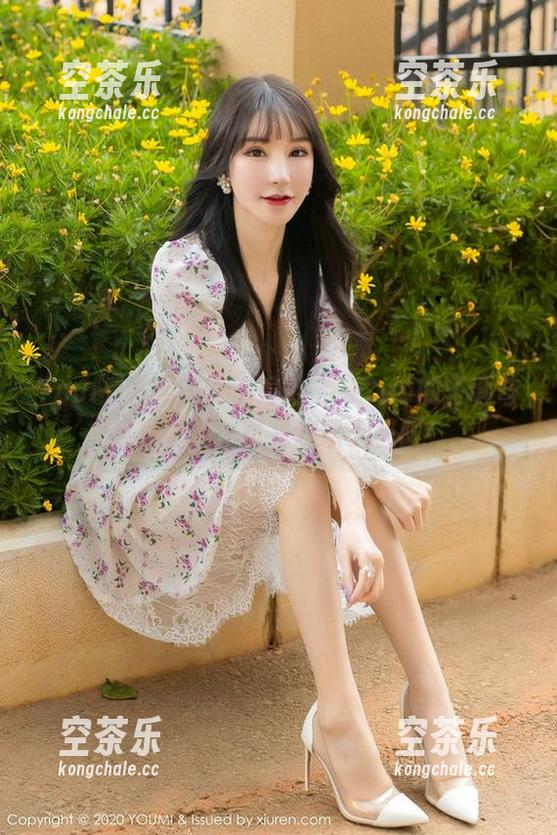 YouMi尤蜜荟-小茶茶tea YouMi尤蜜荟 - 分享小茶茶tea的圣诞奇葩写真集,真是欢乐无极限!