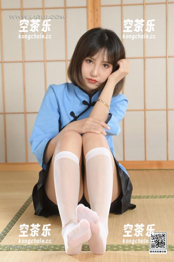 丽柜 - 菲菲的内衣美图，随便一张都想下载，难道真有人能拒绝？