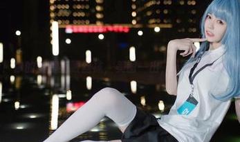 看！你的负卿亮眼丝袜，美图一出，人人都得低头！