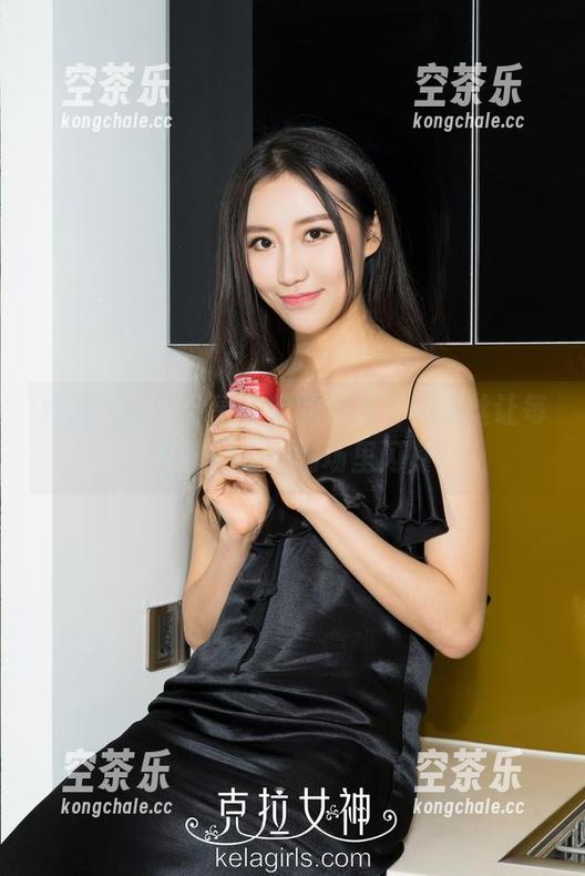 克拉女神-依娜丝 克拉女神 - 分享黑丝的特技,依娜丝让每一条腿都在小剧场里闪耀!