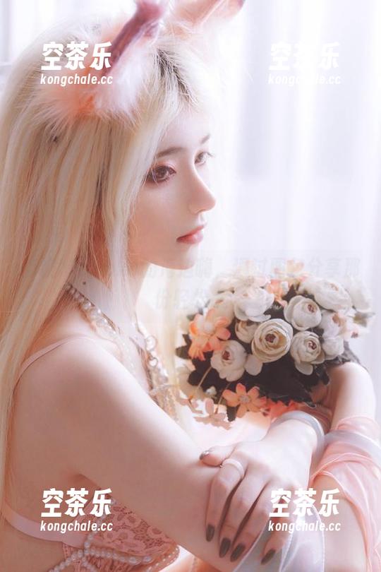 南桃Momoko 南桃Momoko的海边嗨,通过图包分享那份轻松。