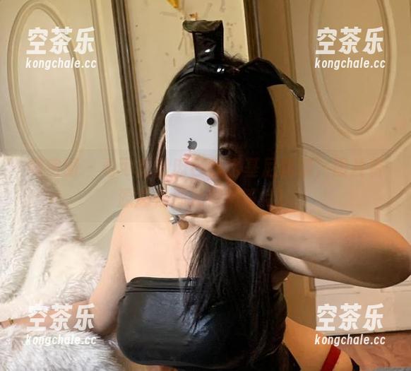 可爱的肉巴 微密圈 - 看可爱的肉巴的比基尼套装,图片资源总在那儿悄悄等待!