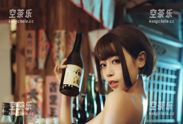 奈汐酱Nice的浴缸物语：精选波涛中的轻松一刻