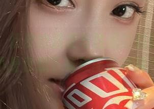 微密圈 – 俏皮的奶雯与性感的豹纹，你是不是也想下载美图尝尝鲜？