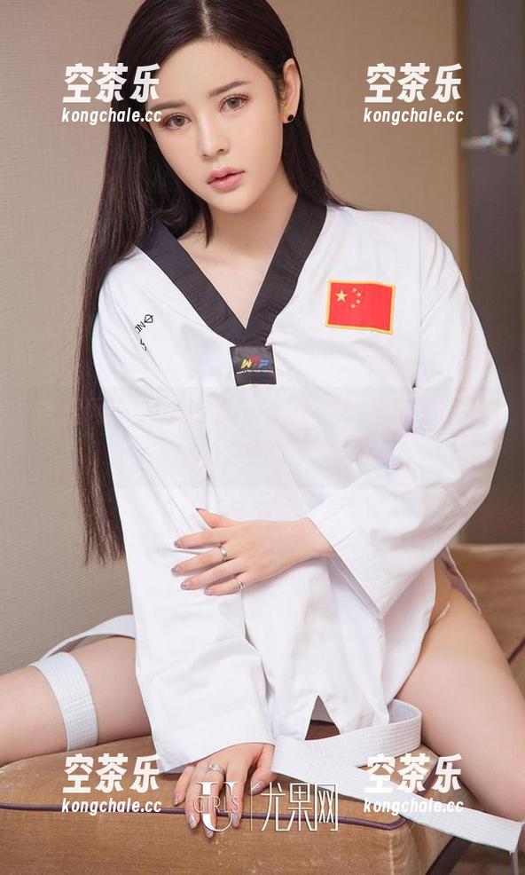 尤果网-安柔 尤果网 - 观看安柔:比基尼的甜蜜与狡黠,好微妙的平衡。