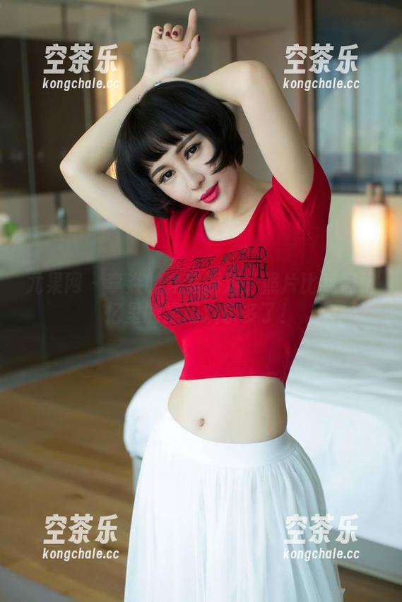 尤果网-李焱 尤果网 - 李焱的教室派对:照片比我们记忆里的操场欢乐多了!