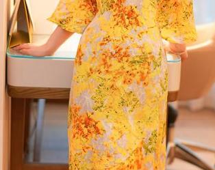 尤蜜荟 – 谁能拒绝Emily顾奈奈酱这类女神私房图片呢？神奇的吸引力…