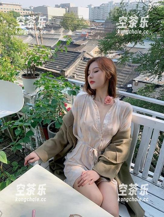 就是阿朱啊 微密圈 - 就是阿朱啊懒散诱惑合集:这组美图就跟不工作一样舒服