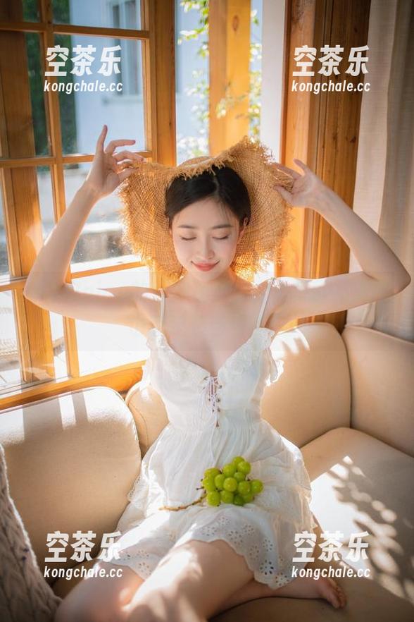 年年Nnian 年年Nnian的元宵狂想:全套写真,汤圆也想逆袭当模特!