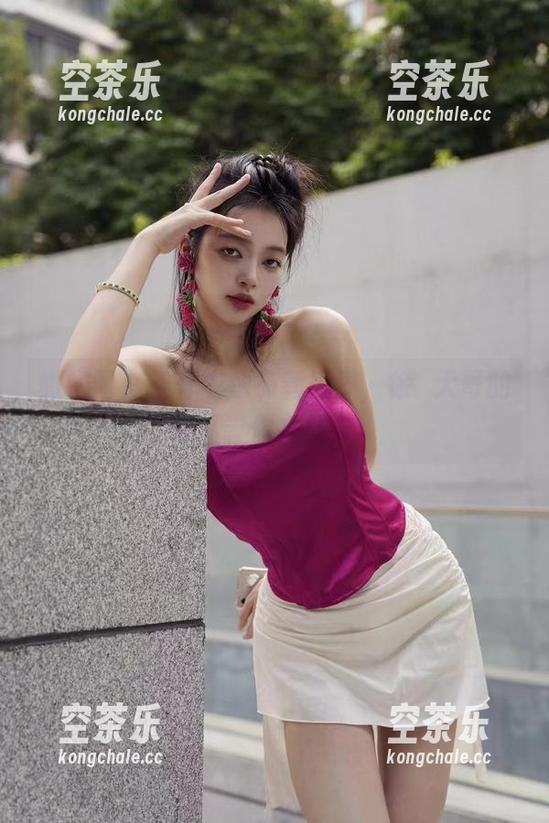 徐珺大哥 微密圈 - 连体衣也有新境界,徐珺大哥的作品等你来打卡!