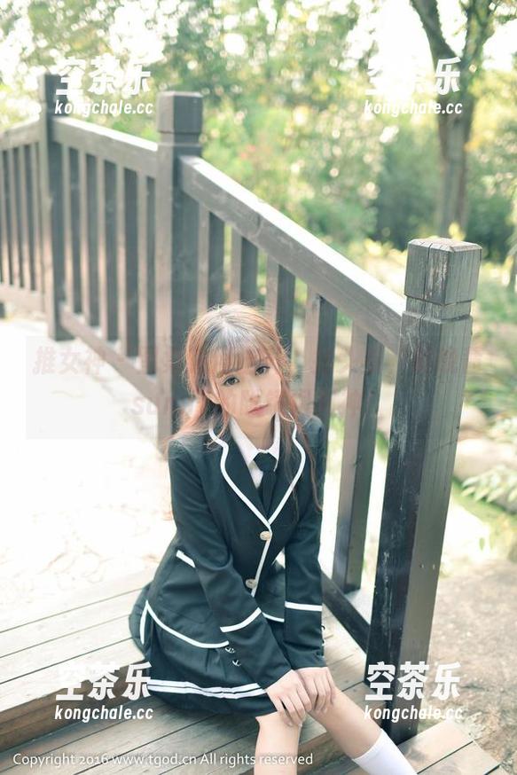 推女神-莫晓茜sunny 推女神 - 图集热度上升,抬头看,莫晓茜sunny的眼镜很有神!