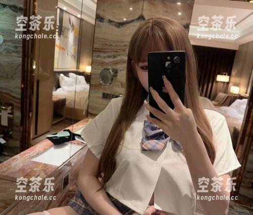 无欲无求的推土君 微密圈 - 圣诞小鹿的私拍,无欲无求的推土君真会选角,看着看着就觉得心里痒痒的。