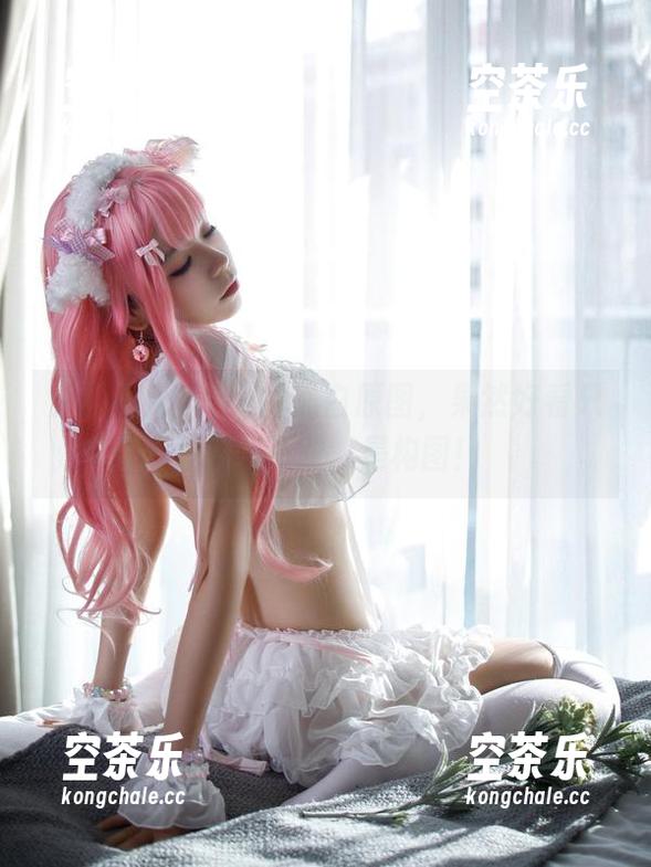 无颜小天使wy的黑白原图，果然好看只看脸…不对，是构图！