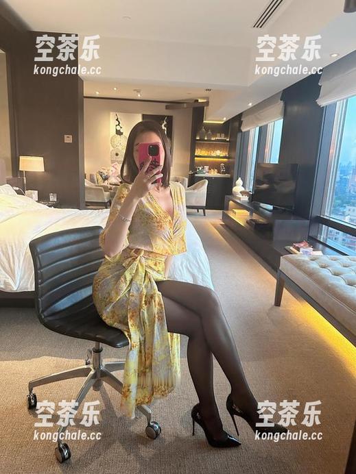 果儿Victoria 微密圈 - 果儿Victoria独特视角,酒店黑丝作品在图库中别样动人!