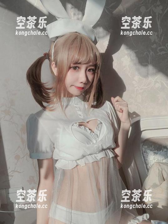 来吧，果咩酱棉袜高清图册，明明不想看却又忍不住一直看过去……撒娇吧，袜子！