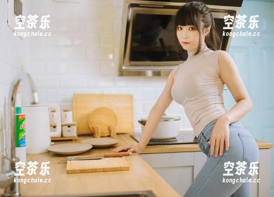 汪知子私拍：蓝色闪粉，刷新了我的色彩观念！