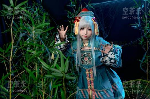 爆机少女喵小吉 爆机少女喵小吉的图册更新:最新裸足姿态,有趣得来让人想“踩”。