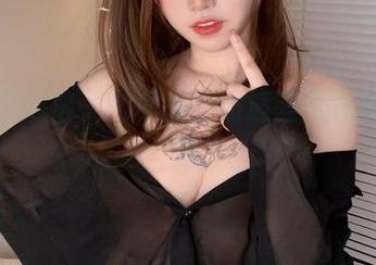 深入狐洛洛子的私房，邂逅蓝色魅魔的柔情