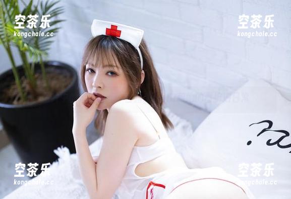 白露Bululu 图片中的定制时光:白露Bululu和她的看护妇日常