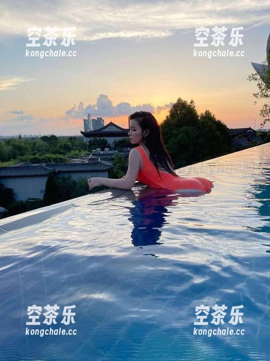 微密圈 - 奶牛，一场关于禅雨儿Lynne的写真福利秀，谁能拒绝呢？