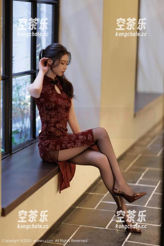 秀人网-利世 秀人网 - 利世的女友为了全套写真,不惜和风和日丽来一场约会!