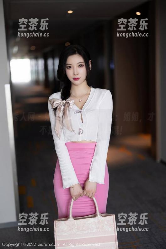 秀人网-娜娜baby 秀人网 - 娜娜baby的写真集:姐姐,才不是你想象中的那样哦!