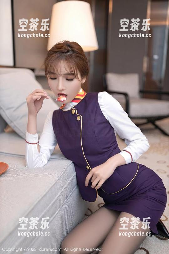秀人网-是小逗逗 秀人网 - “姐姐”原图奇景,是小逗逗负责内容,壁纸负责装点?想想还挺有趣。