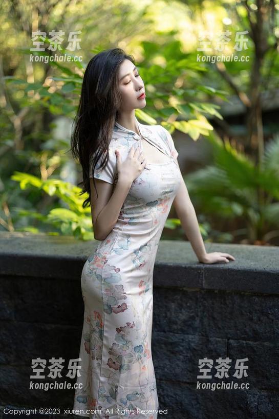 秀人网-王馨瑶Yanni 秀人网 - 运动时的王馨瑶Yanni,原图让我想起了上课时的“假装认真”。