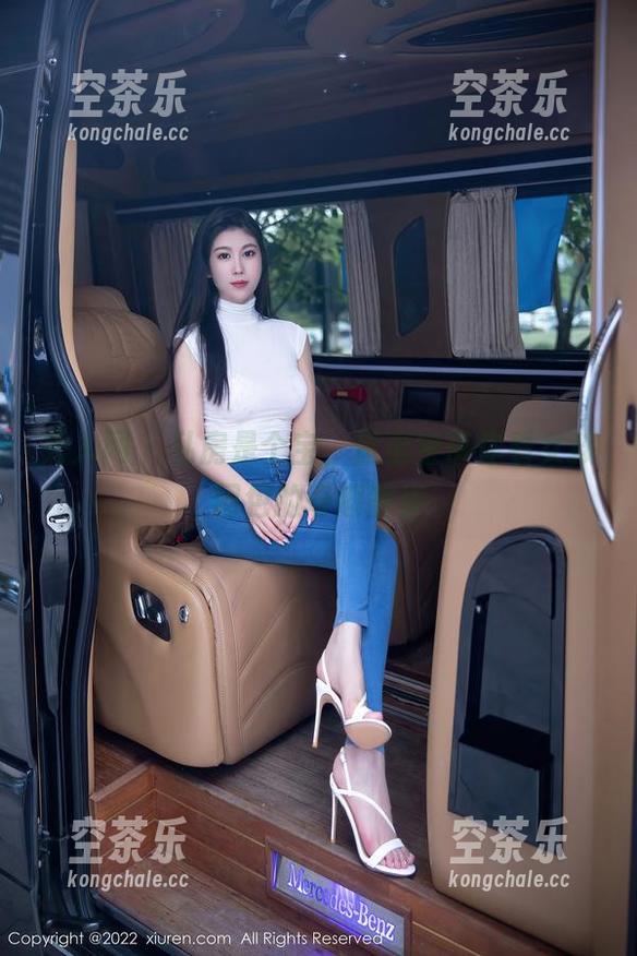 秀人网-蛋蛋宝 秀人网 - 私房是个宝,蛋蛋宝带你看女孩图包的奇趣散步