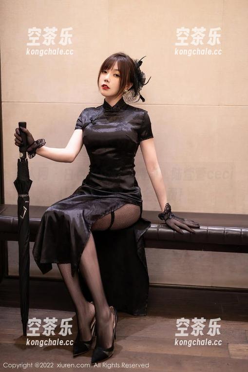 秀人网-陆萱萱cecillia 秀人网 - 白色的清新与纯净,陆萱萱cecillia的图包今天全免费!