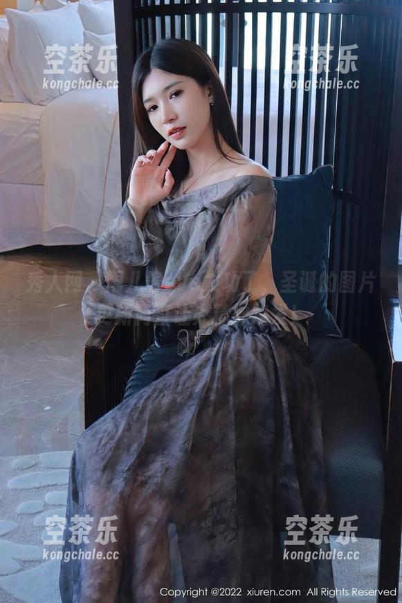 秀人网-雨儿酱eve 秀人网 - 雨儿酱eve发功了,圣诞的图片更新简直让人精神焕发!