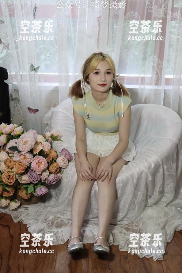 绮梦摄影 - 珍藏无修版终于开抢！赶快下载露露的写真，别让瑕疵打扰你的眼睛！