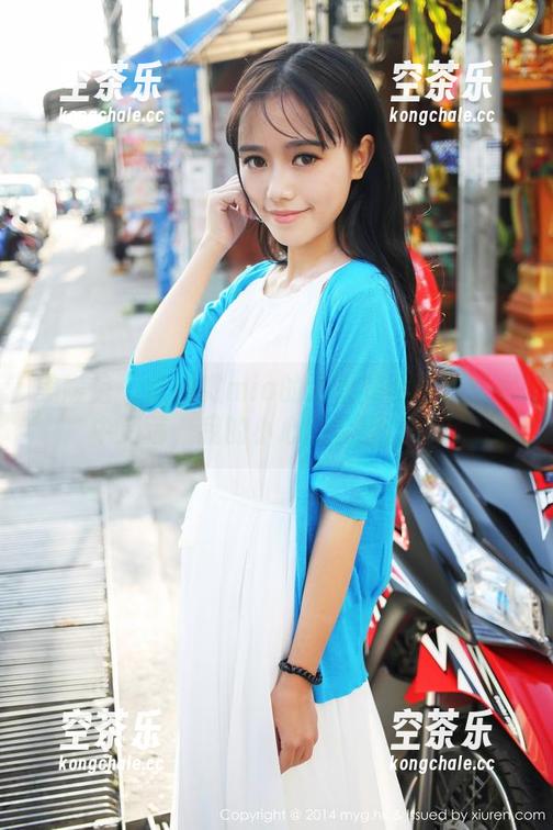 美媛馆-徐微微mia 美媛馆 - 徐微微mia的泳衣美图合集:水中游荡,我的小心脏能撑住吗?