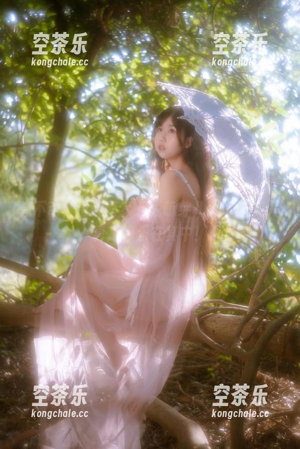 萌芽儿o0 想不动,也想萌?下载萌芽儿o0的运动写真集,乐在其中!