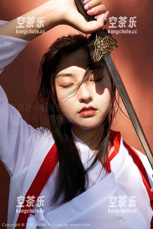 蜜桃社-初月 蜜桃社 - 福利来了!初月白裙的迷离原图不容错过!