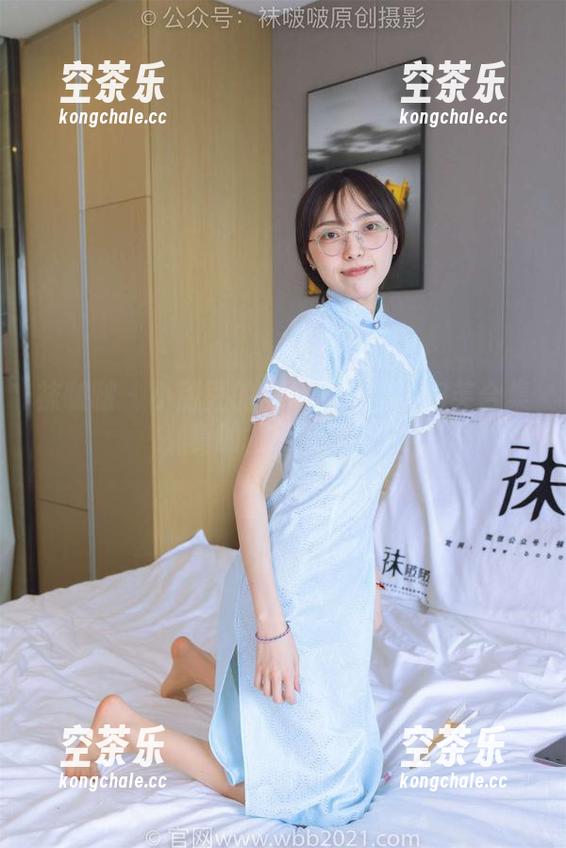 袜啵啵-小甜豆 袜啵啵 - 小甜豆的黑色丝:奶油泡芙合集,真的很‘哇塞’!