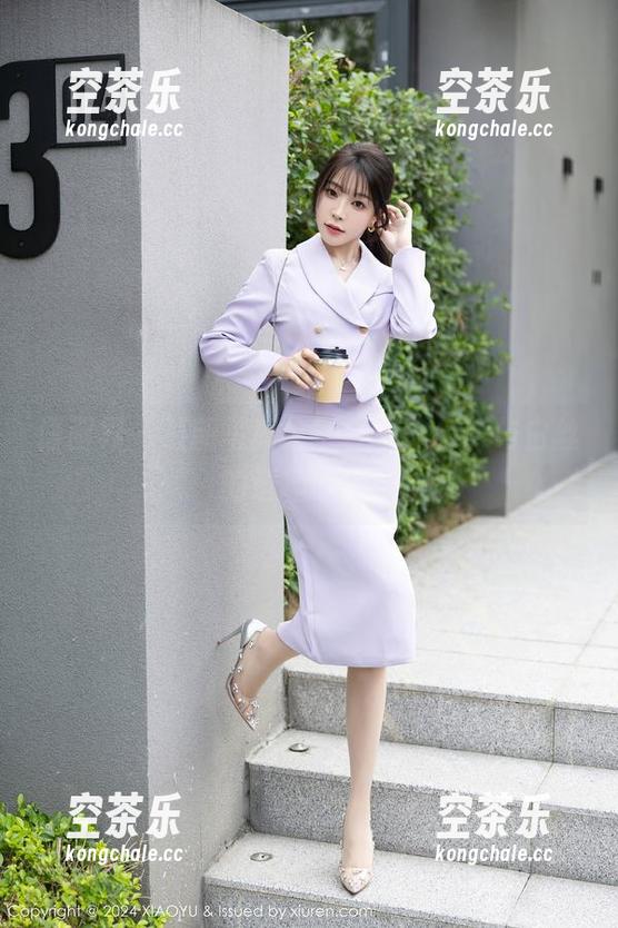 语画界-王馨瑶yanni 语画界 - 最新写真,王馨瑶yanni与白丝的逗趣时刻!