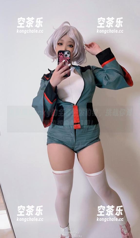 贝贝琪Becky的全套黑发豹纹，挑战你对潮流想象的极限！