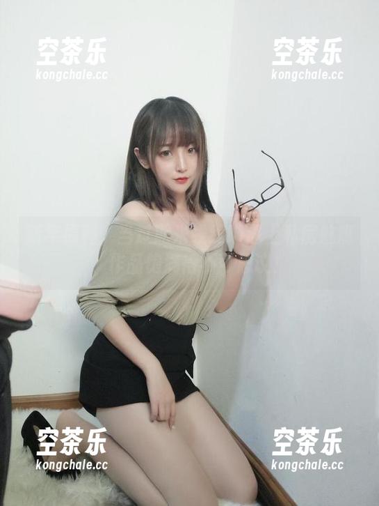 新年福利：当过期米线线喵遇上私房魅魔，作品饱满得不可思议！